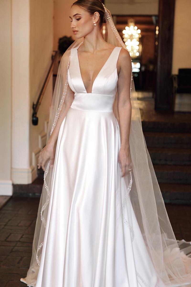 Essense Bridal Collection Style Number D4359 - 3