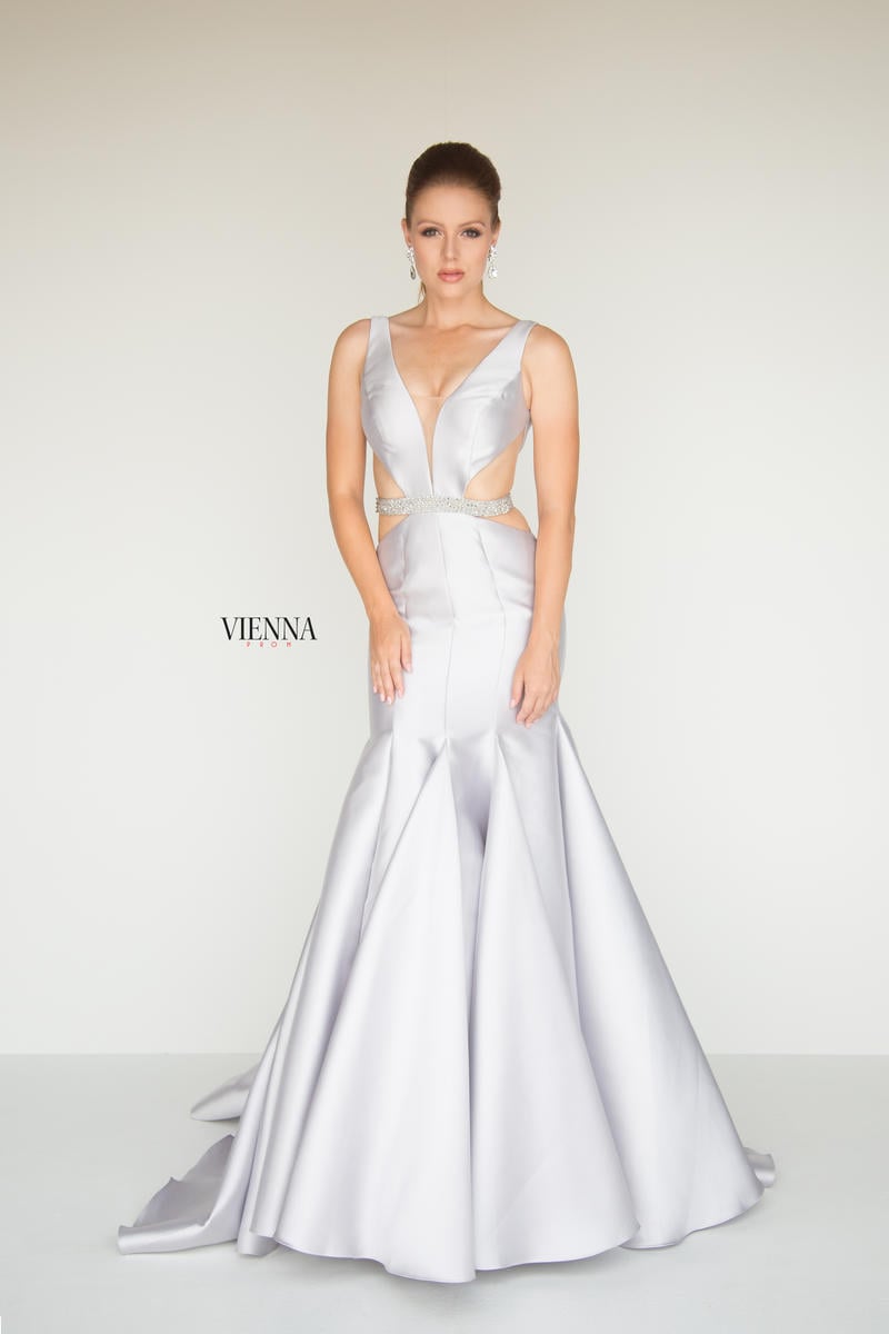 Vienna Style Number 8280 - 3