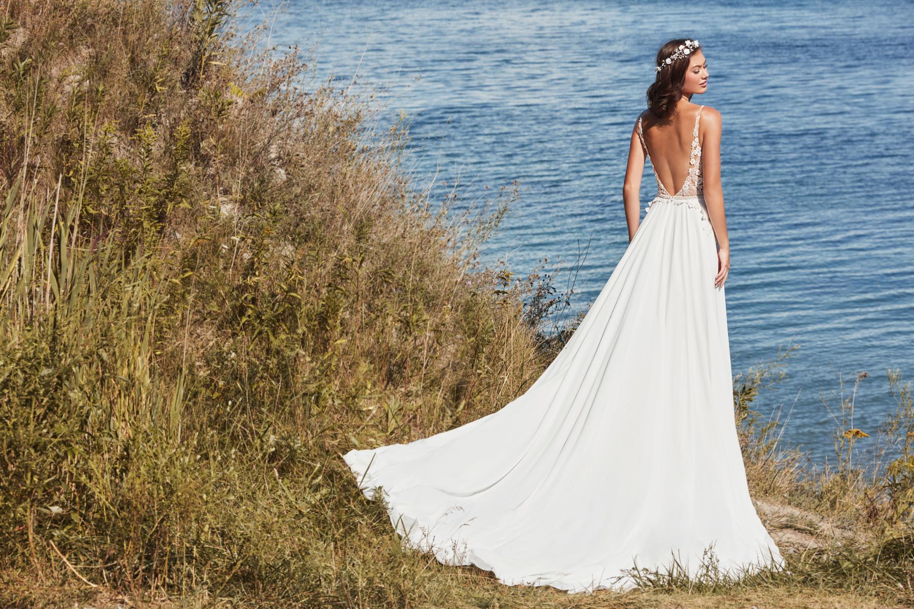 L'Amour Style Number LA21103 - 5