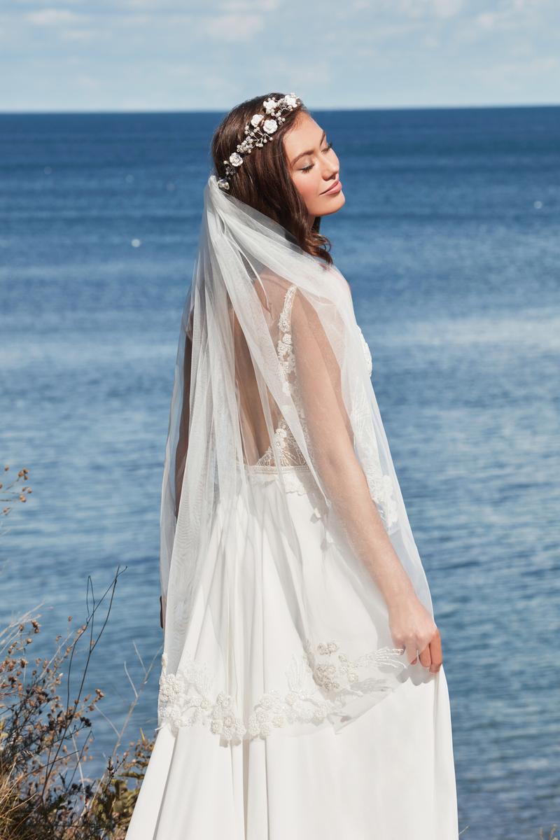 L'Amour Style Number LA21103 - 4