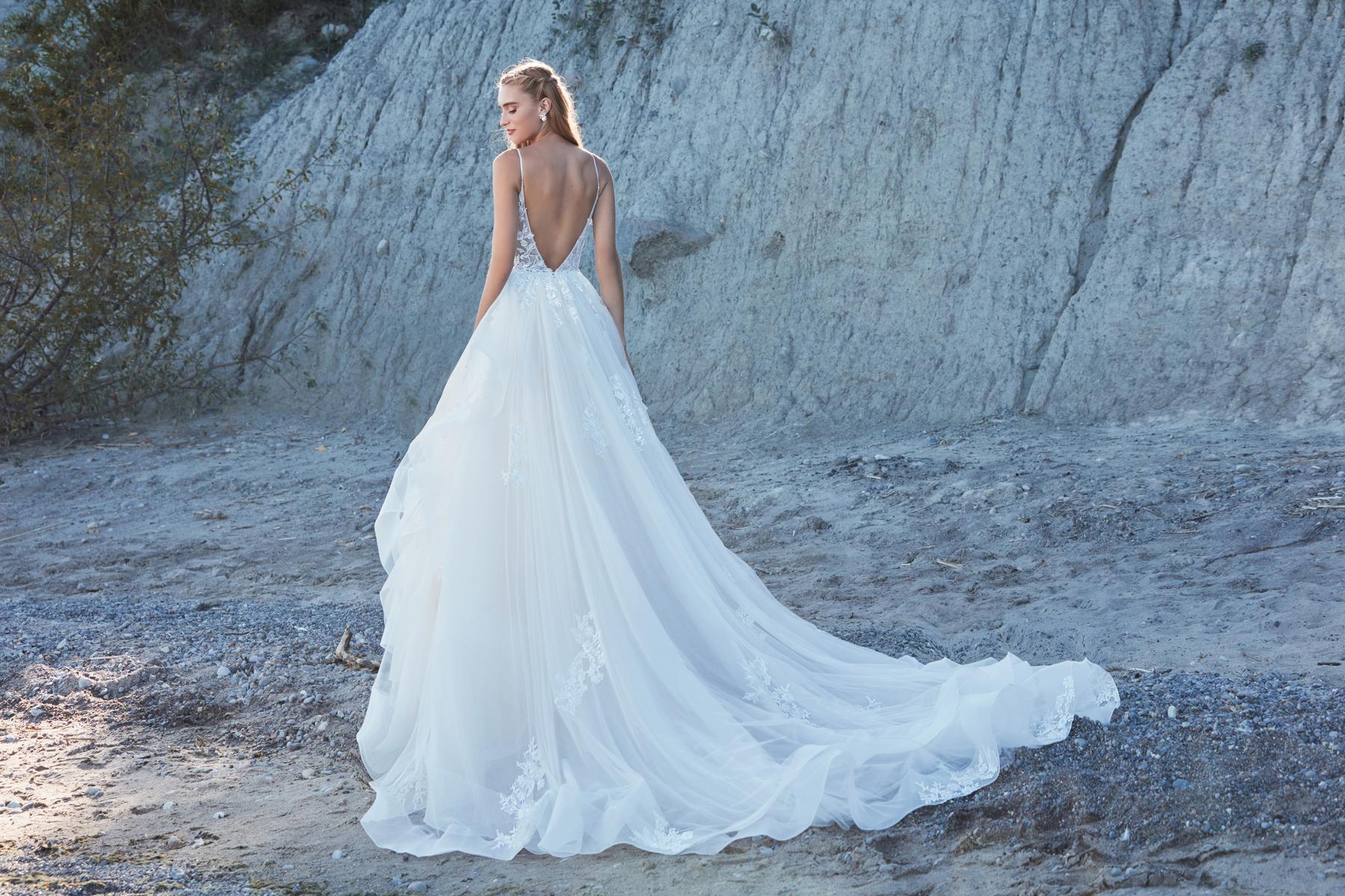 L'Amour Style Number LA21115 - 4