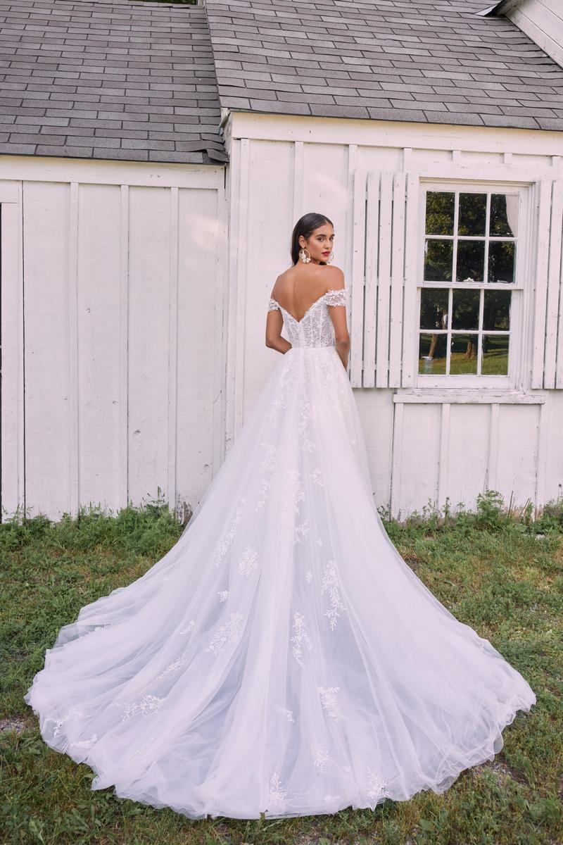 L'Amour Style Number LA22127 - 2