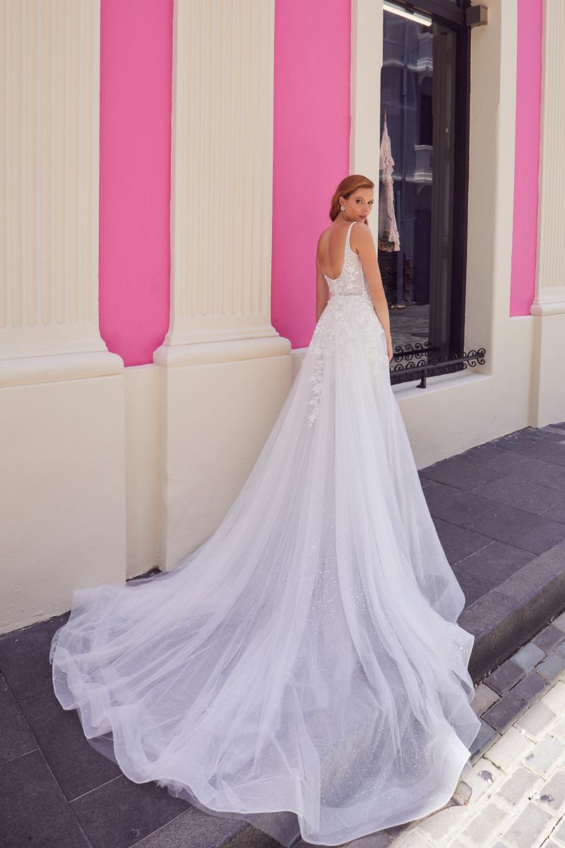 L'Amour Style Number LA23109 - 2