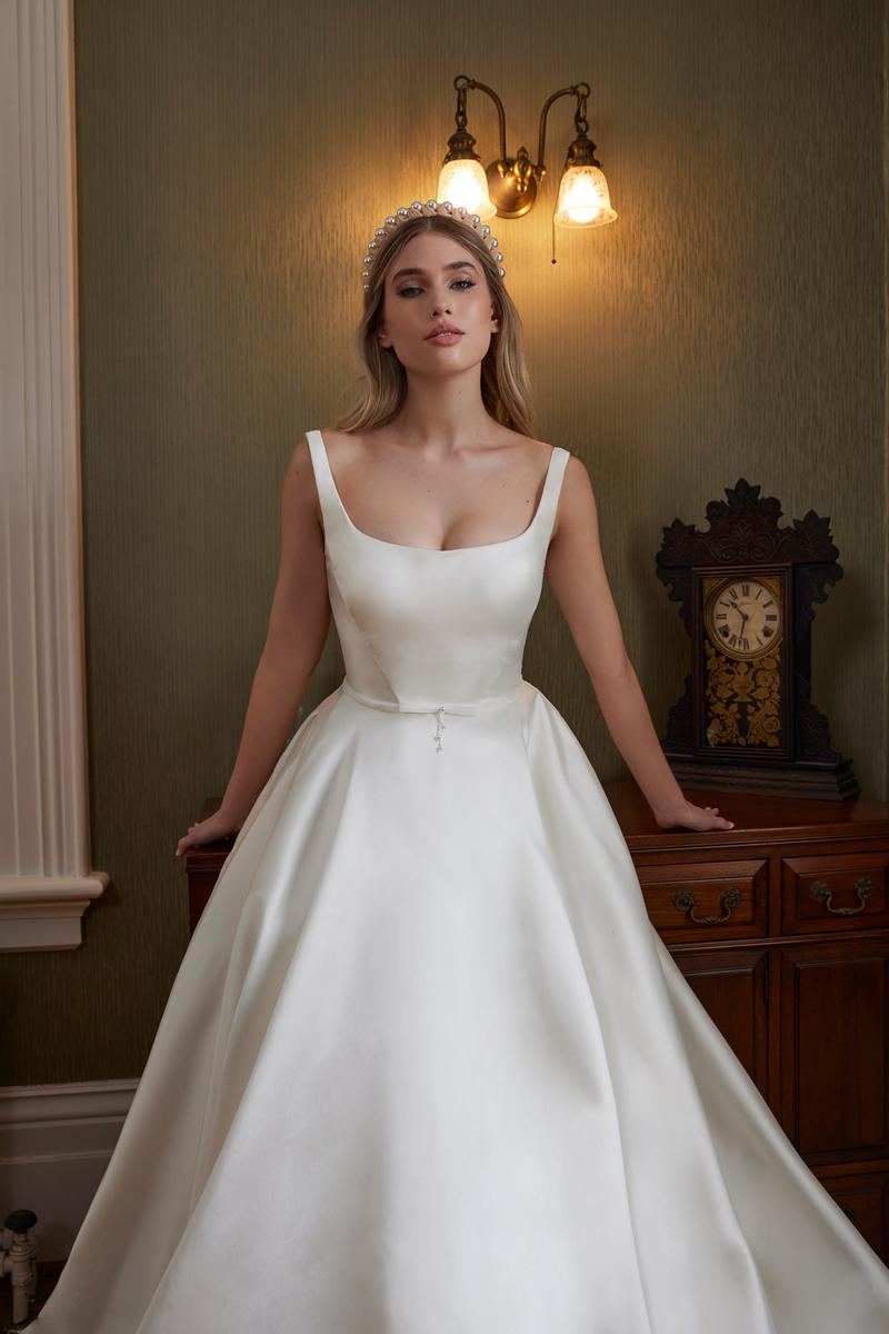 L'Amour Style Number LA23232 - 3