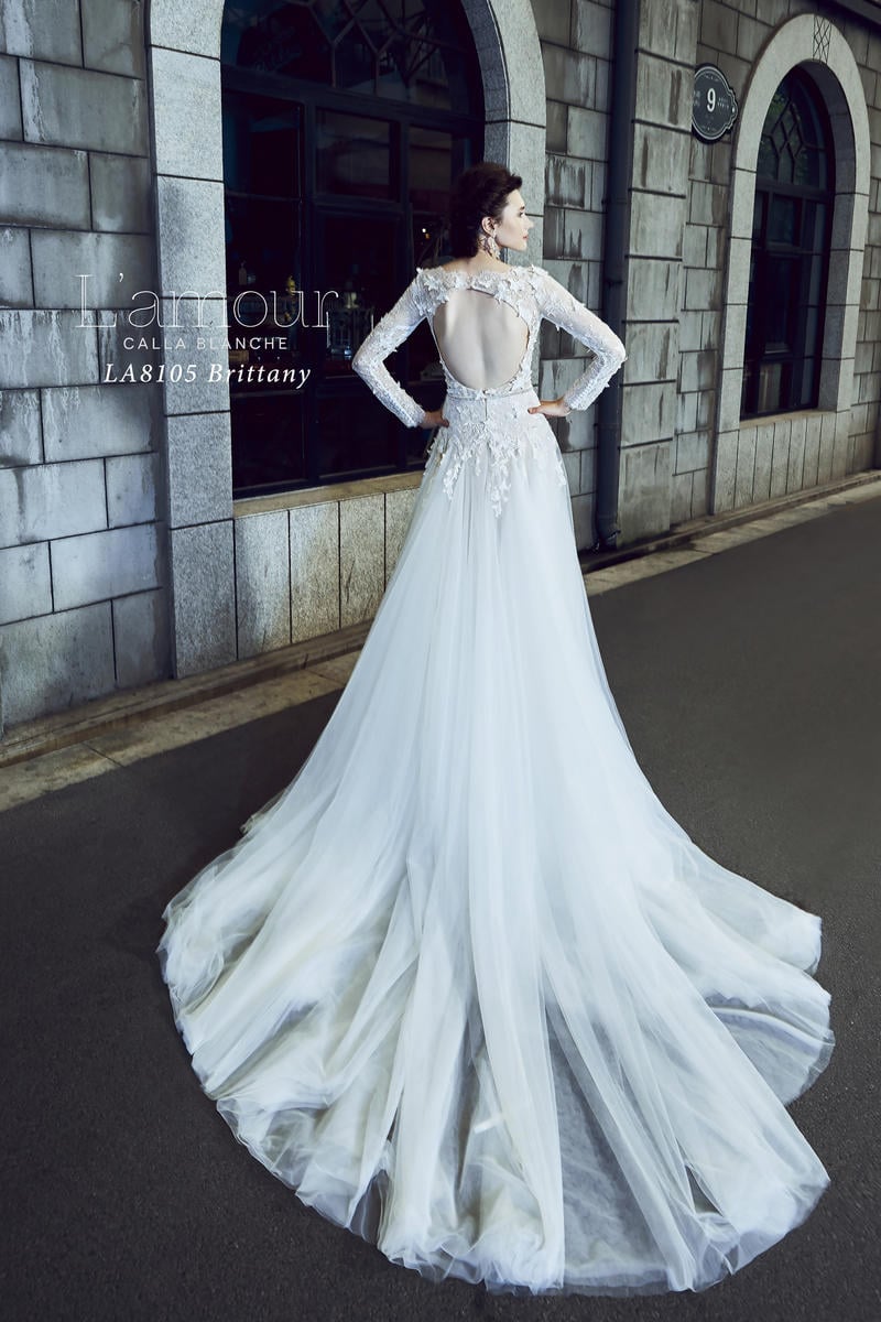 L'Amour Style Number LA8105 - 2