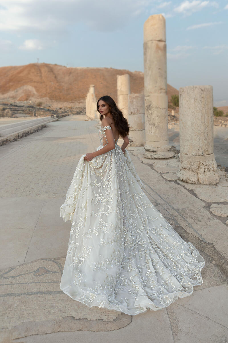 Julie Vino Style Number 2107 - 2