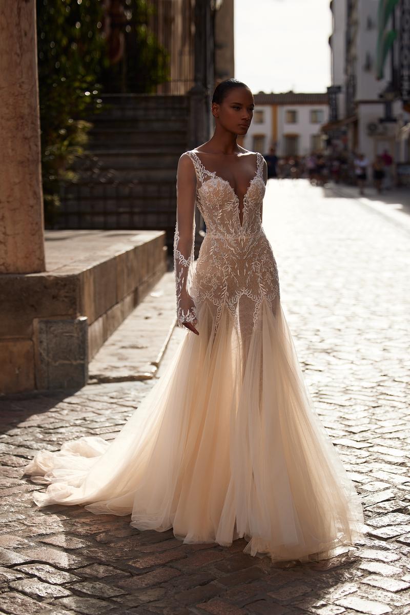 Romanzo Style Number 2351 - 1