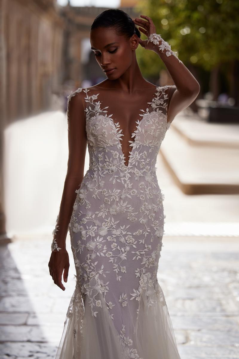 Romanzo Style Number 2354 - 3