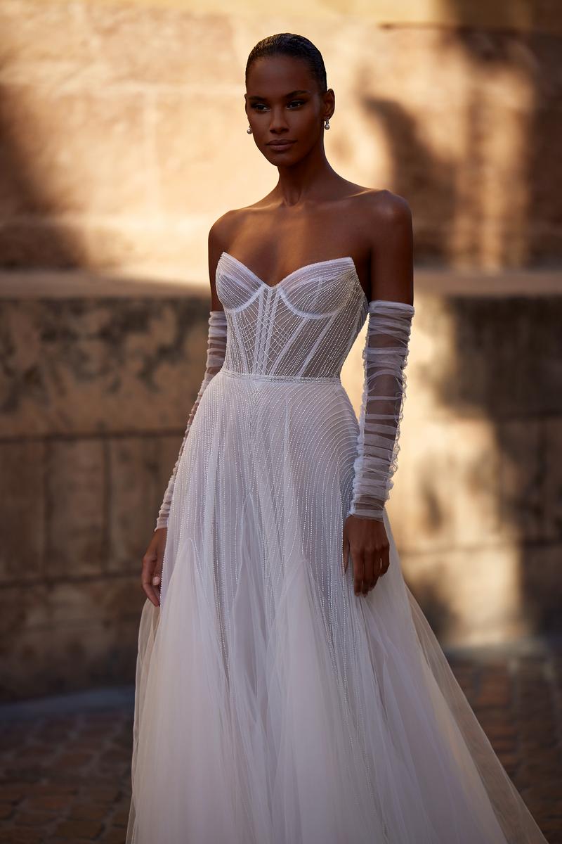 Romanzo Style Number 2356 - 3