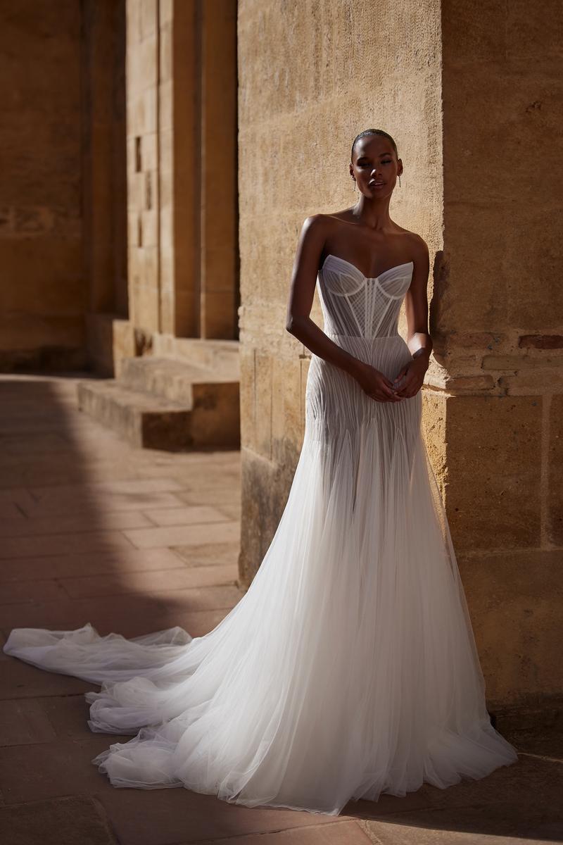 Romanzo Style Number 2359 - 2