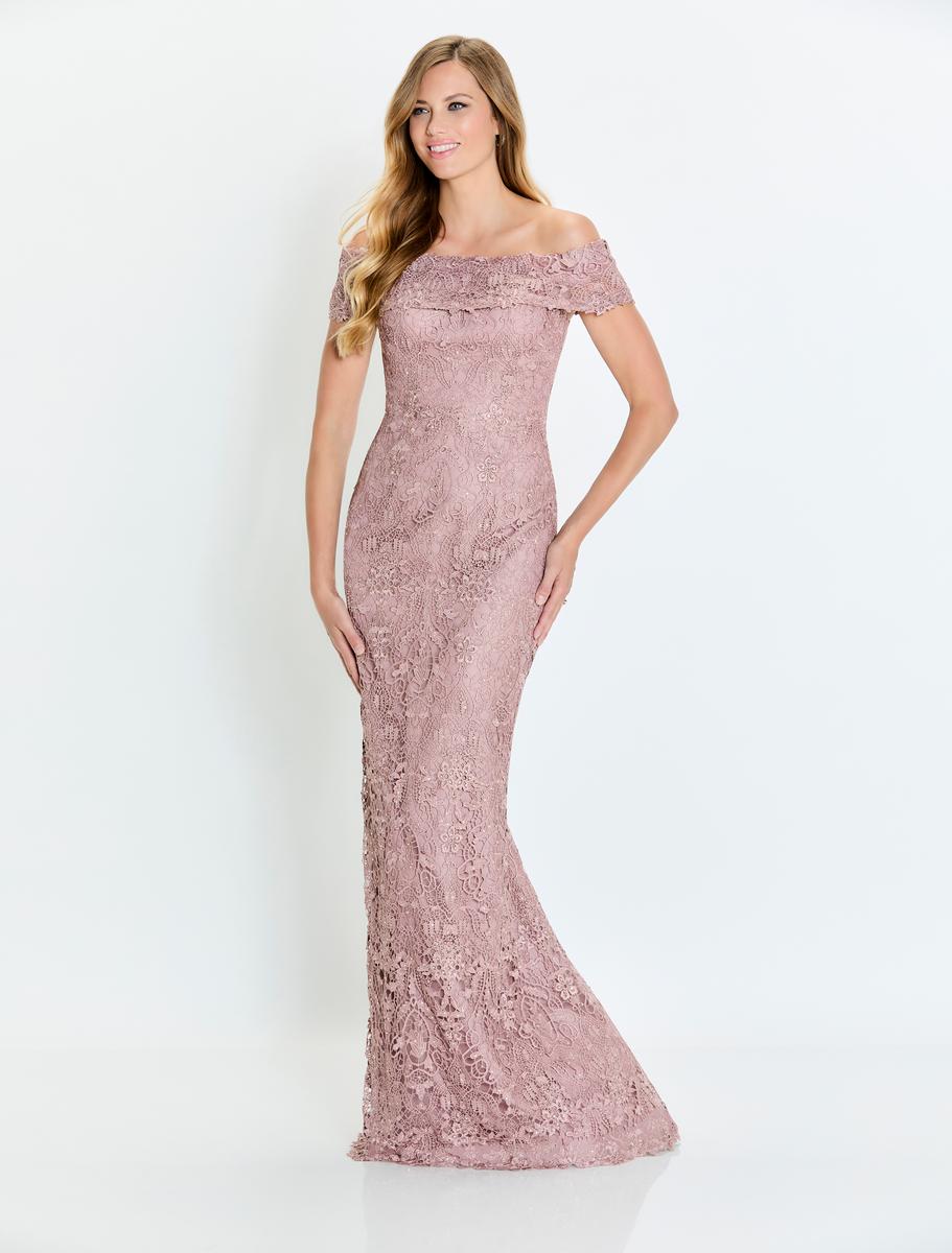 Montage Style Number 220947 - 4