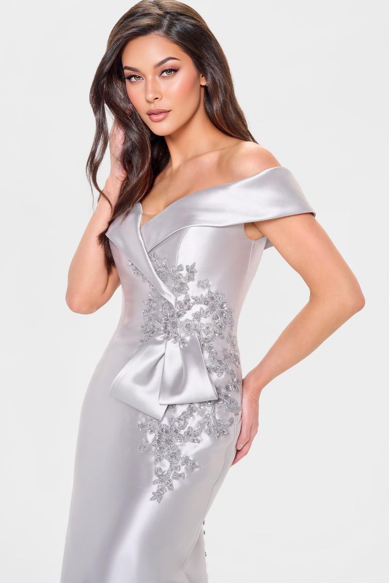 Montage Style Number M904 - 5