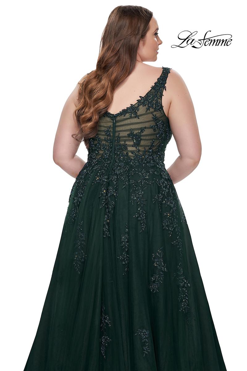 Plus Sizes Style Number 31383 - 15