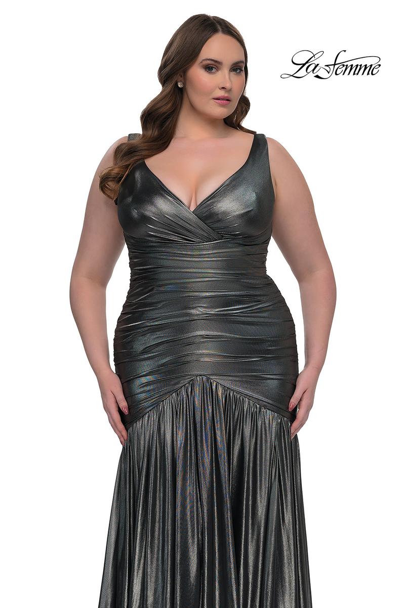 Plus Sizes Style Number 33021 - 8