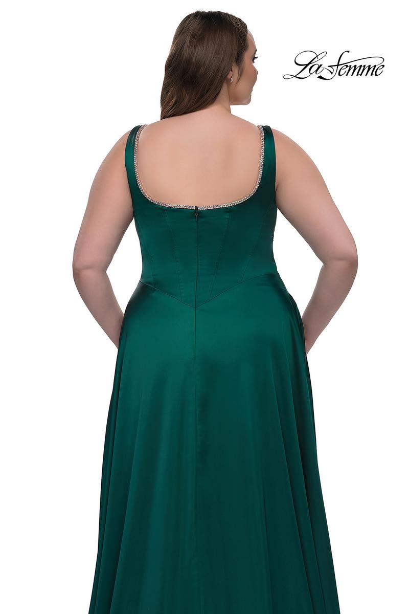 Plus Sizes Style Number 33026 - 6