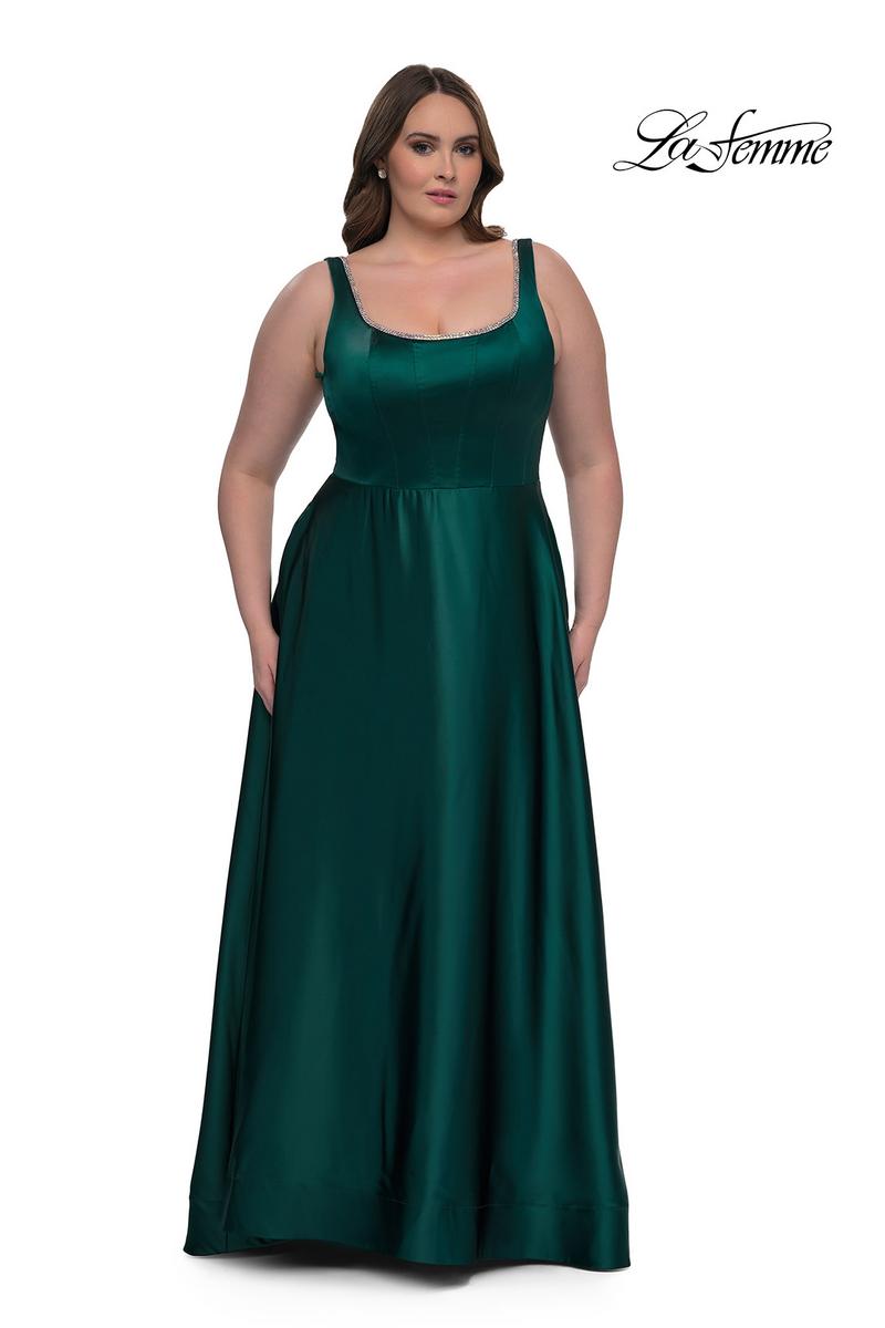 Plus Sizes Style Number 33026 - 9