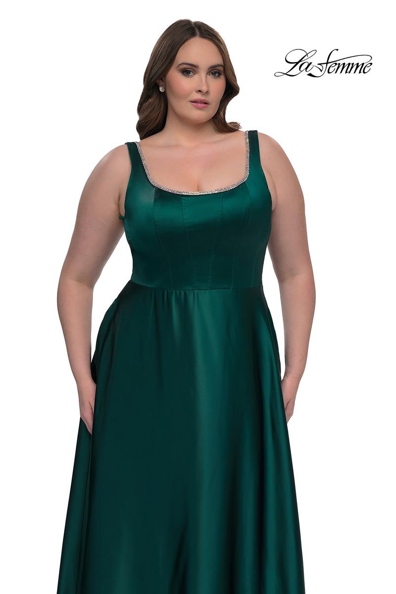 Plus Sizes Style Number 33026 - 11