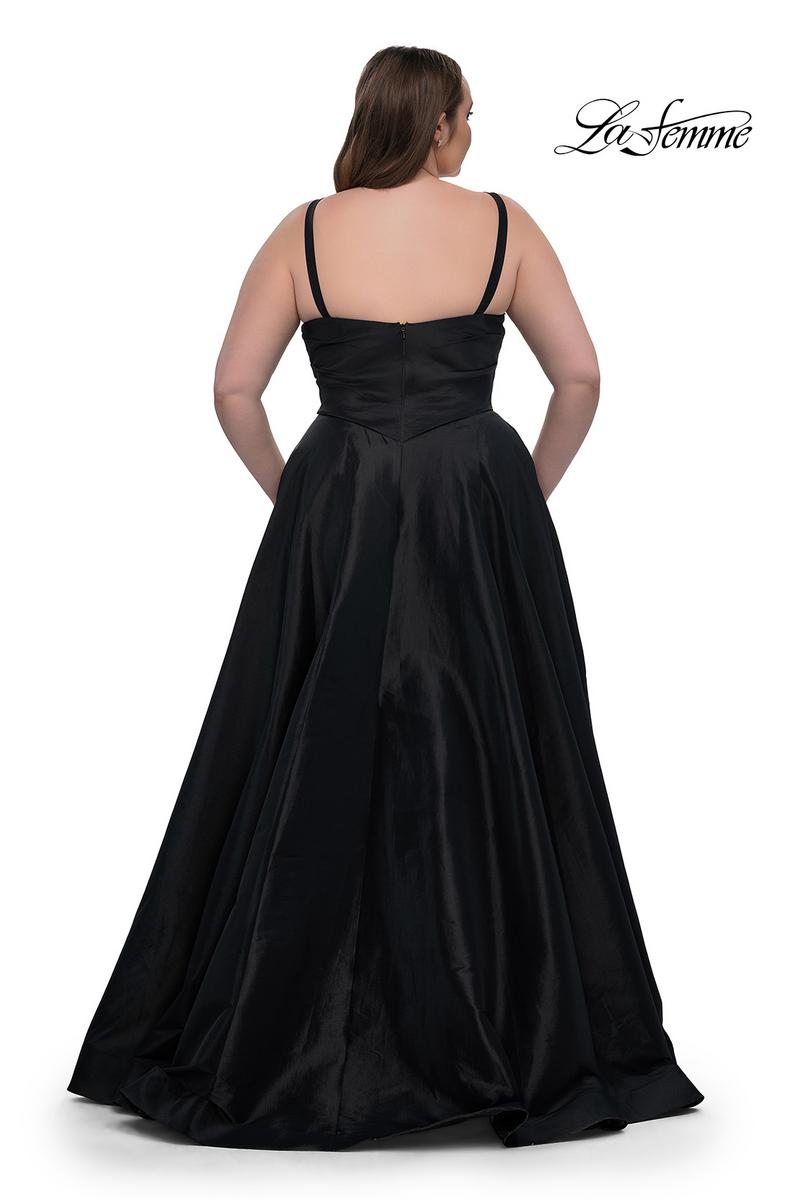 Plus Sizes Style Number 33075 - 2