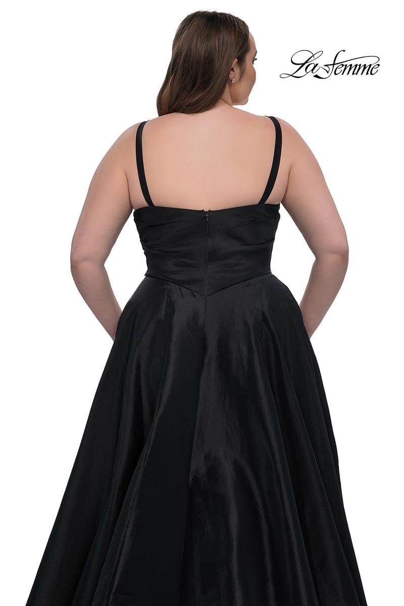 Plus Sizes Style Number 33075 - 6