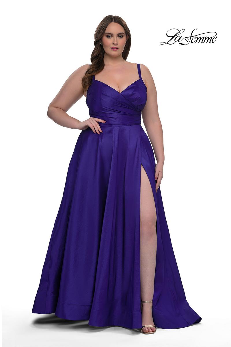 Plus Sizes Style Number 33075 - 3