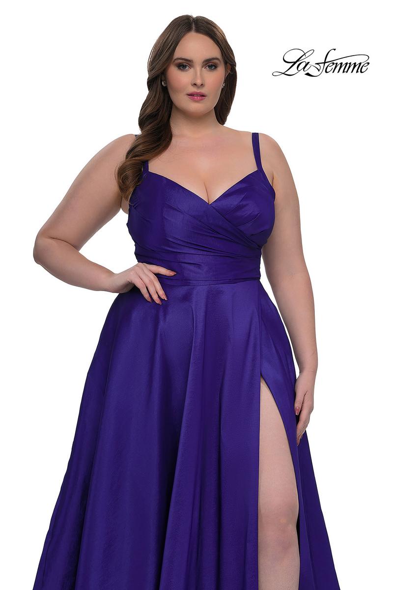 Plus Sizes Style Number 33075 - 7