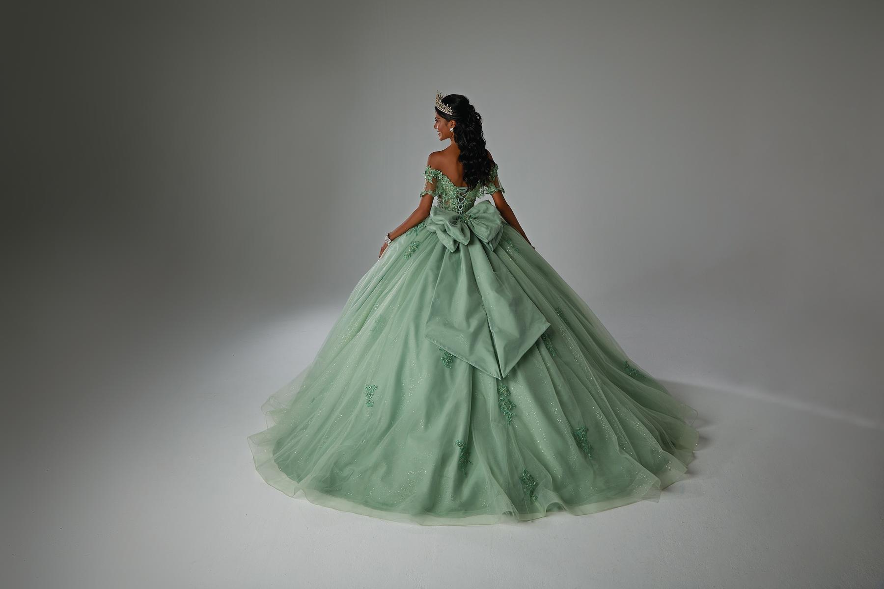 Vizcaya Style Number 89445 - 8