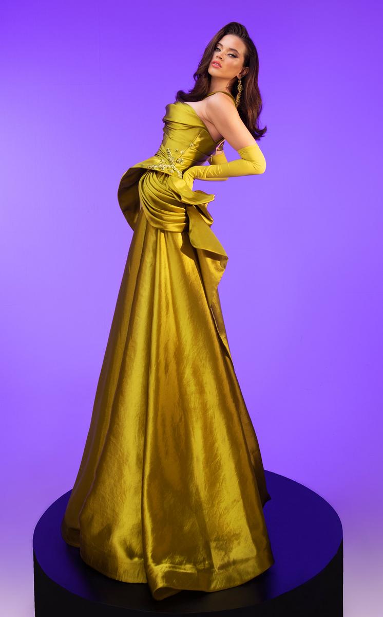 MNM Couture Style Number F02810 - 16