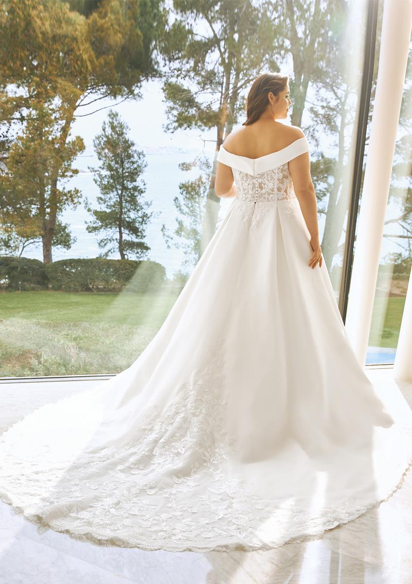 Pronovias Style Number ADELE - 4