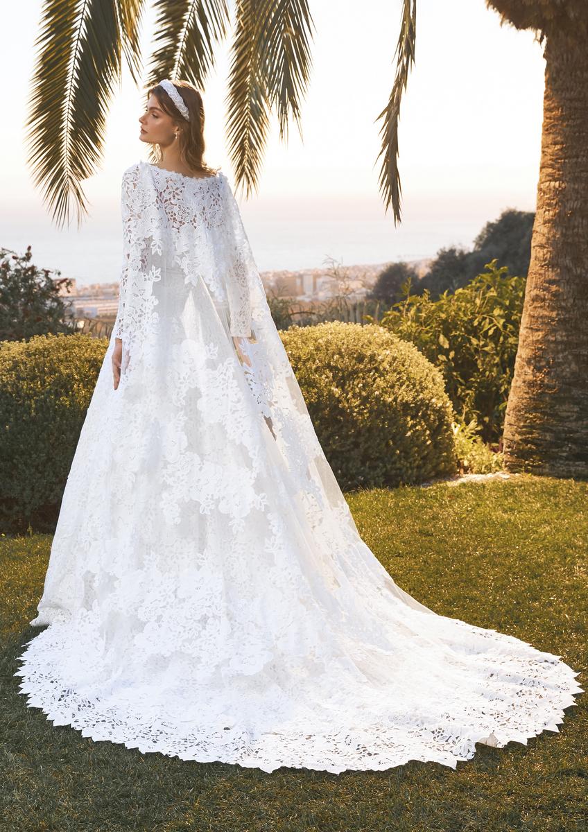 Pronovias Style Number AKARI - 2