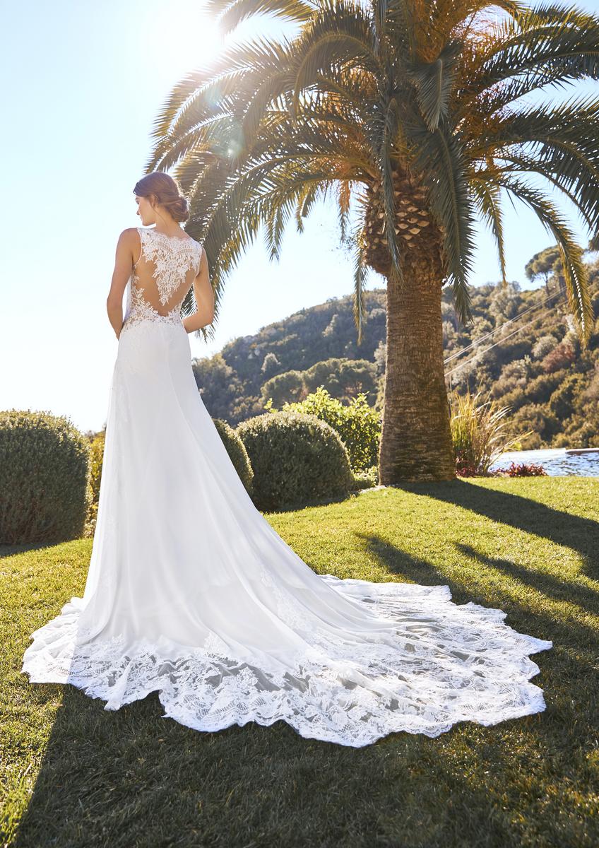 Pronovias Style Number ARCE - 2