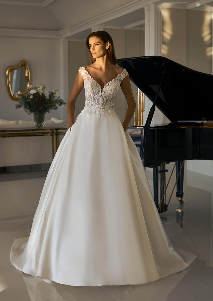 Pronovias Style Number CHARLESTON - 1