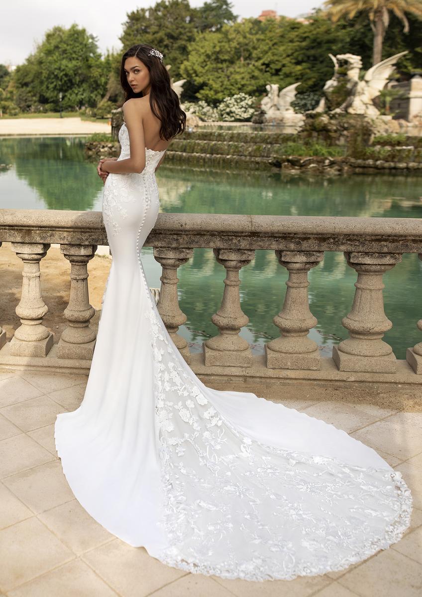 Pronovias Style Number EPICO - 2