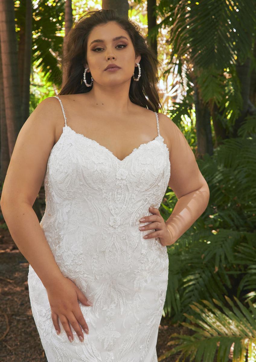 Pronovias Style Number FINGLAS - 6