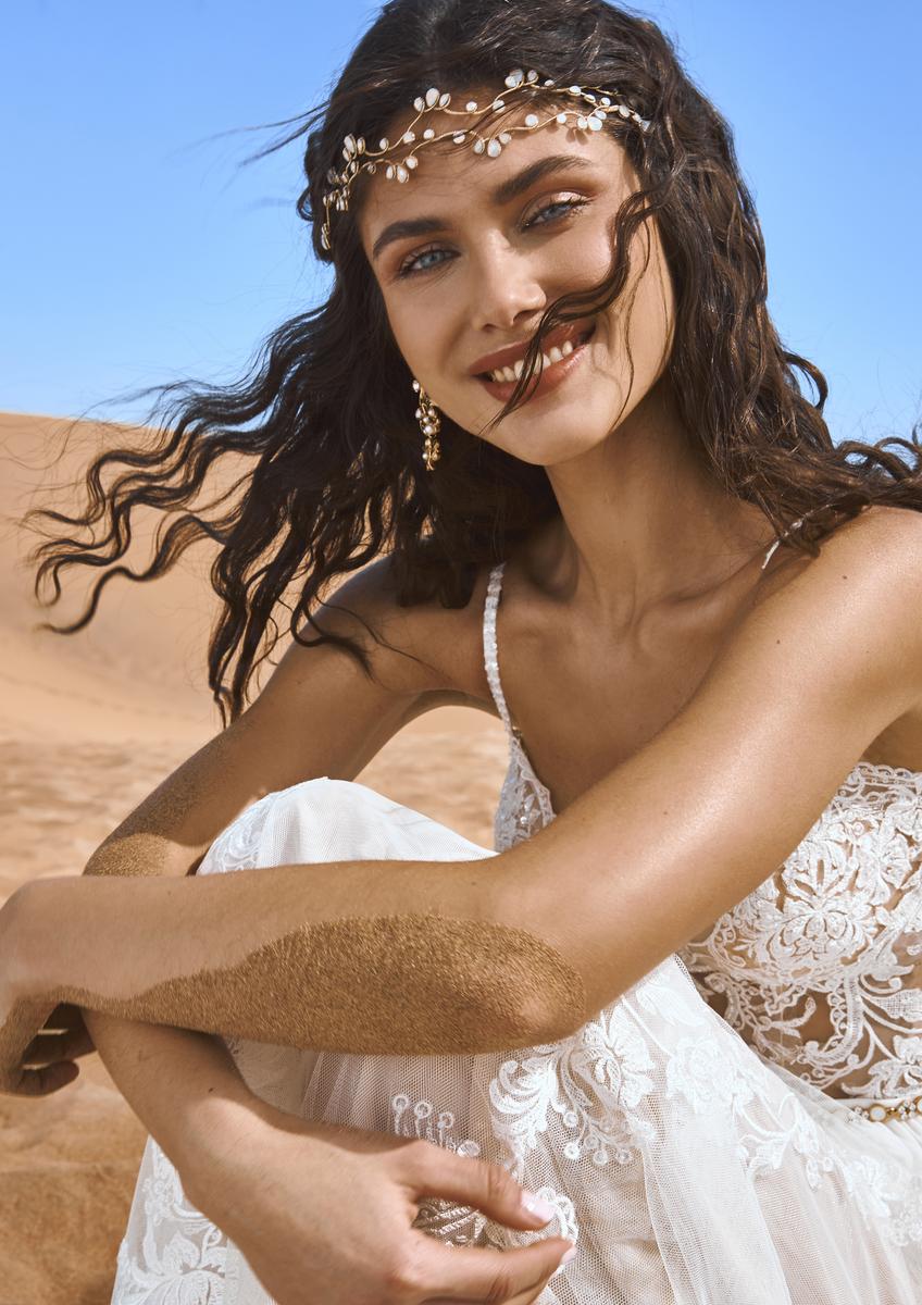 Pronovias Style Number GOBLIN - 7