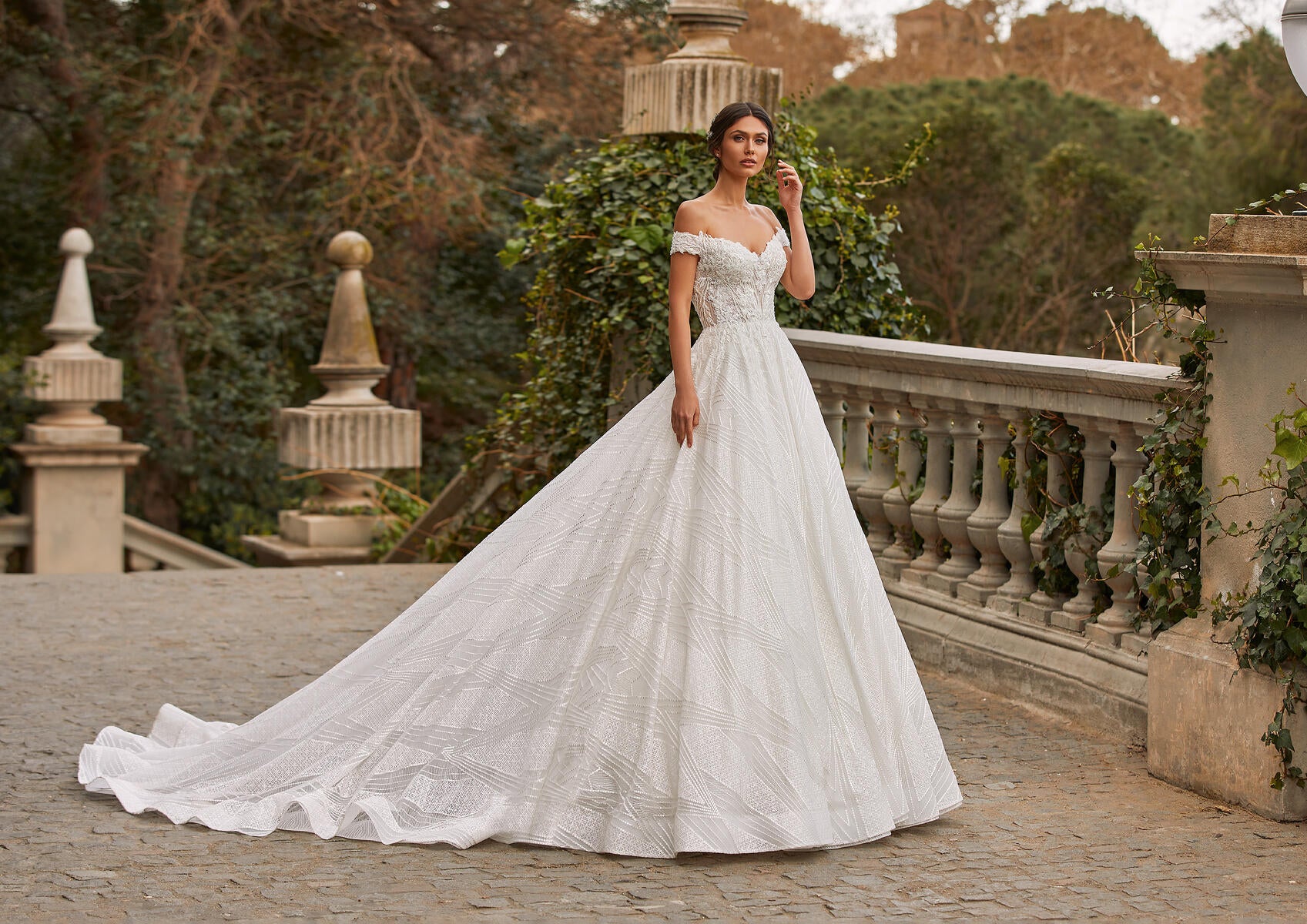 Pronovias Style Number GREER - 1