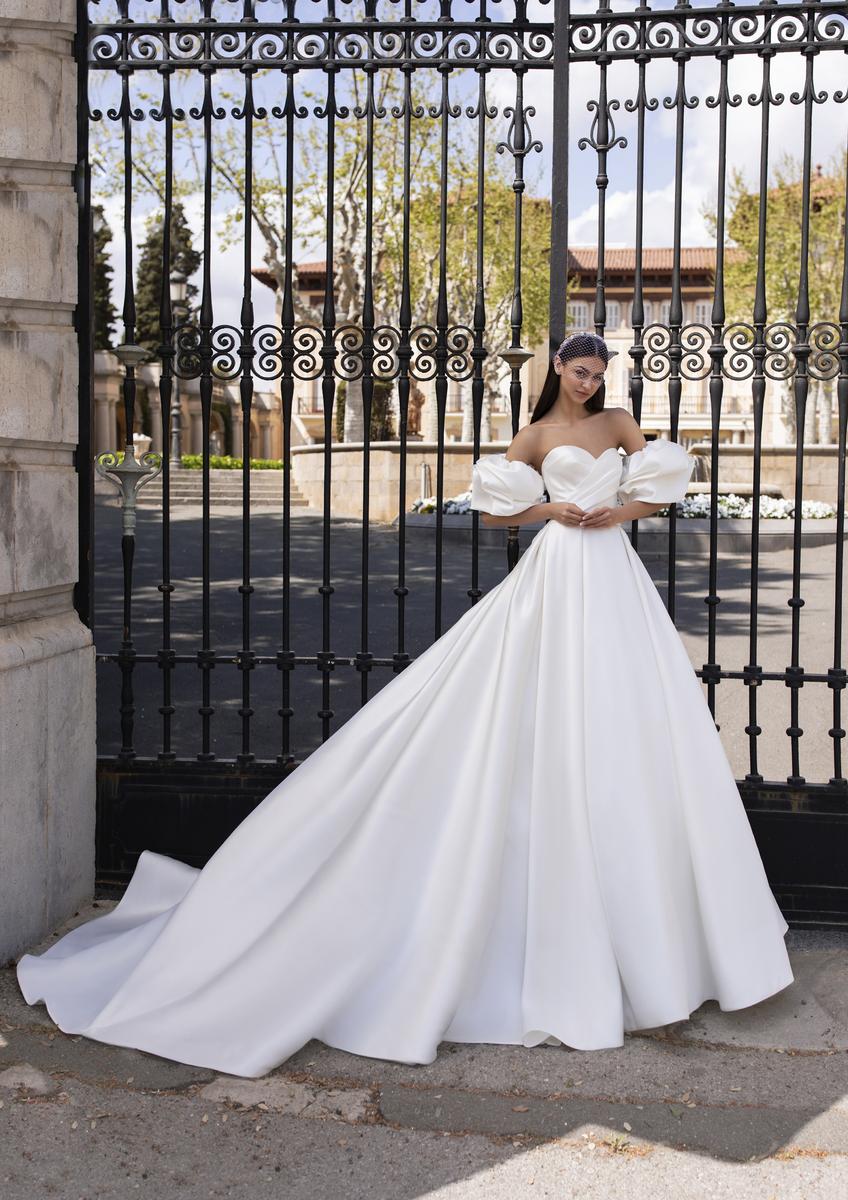 Pronovias Style Number IXION - 1