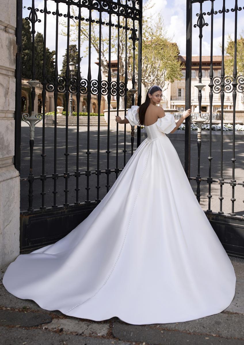 Pronovias Style Number IXION - 2