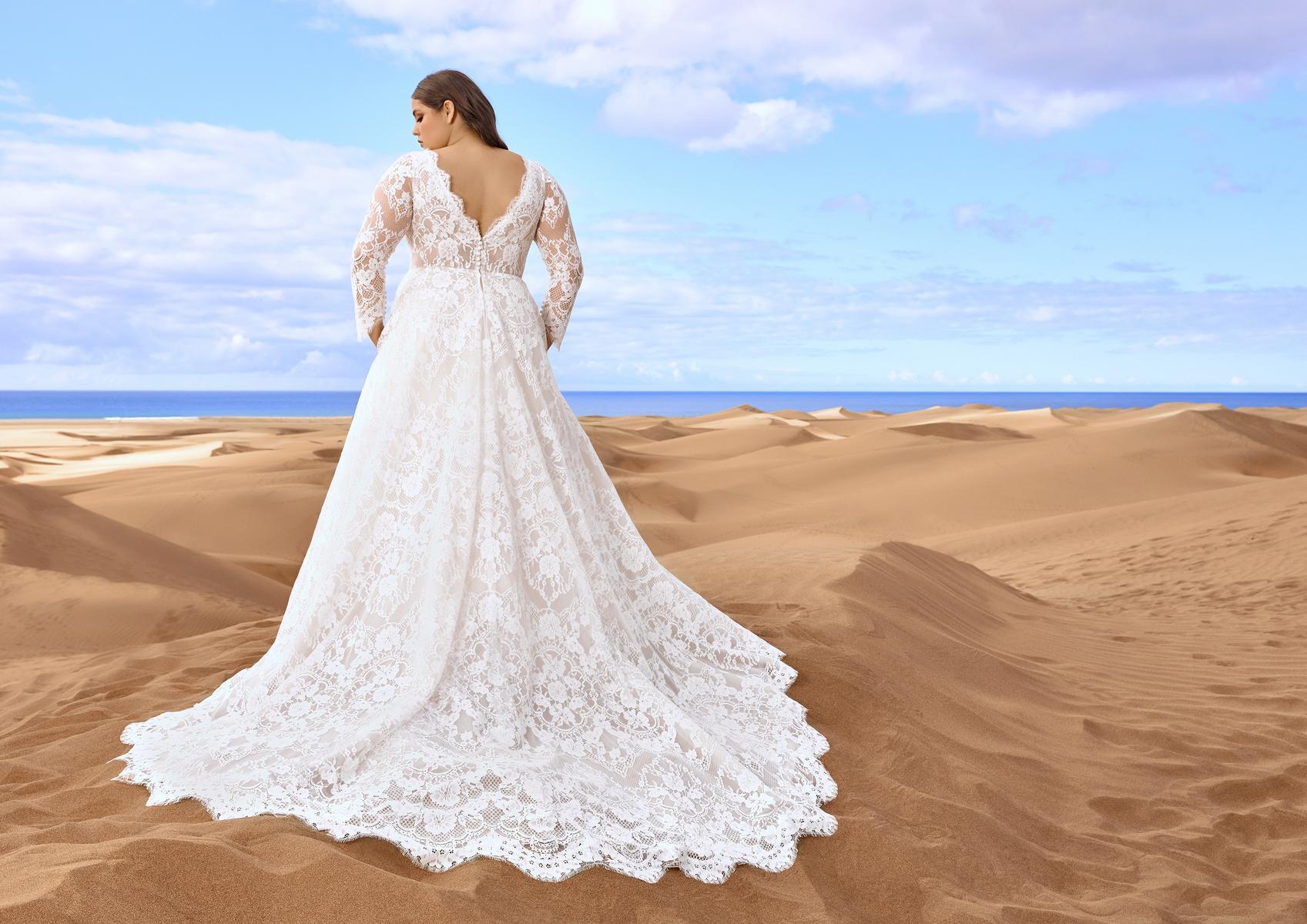 Pronovias Style Number MINGSHA - 4