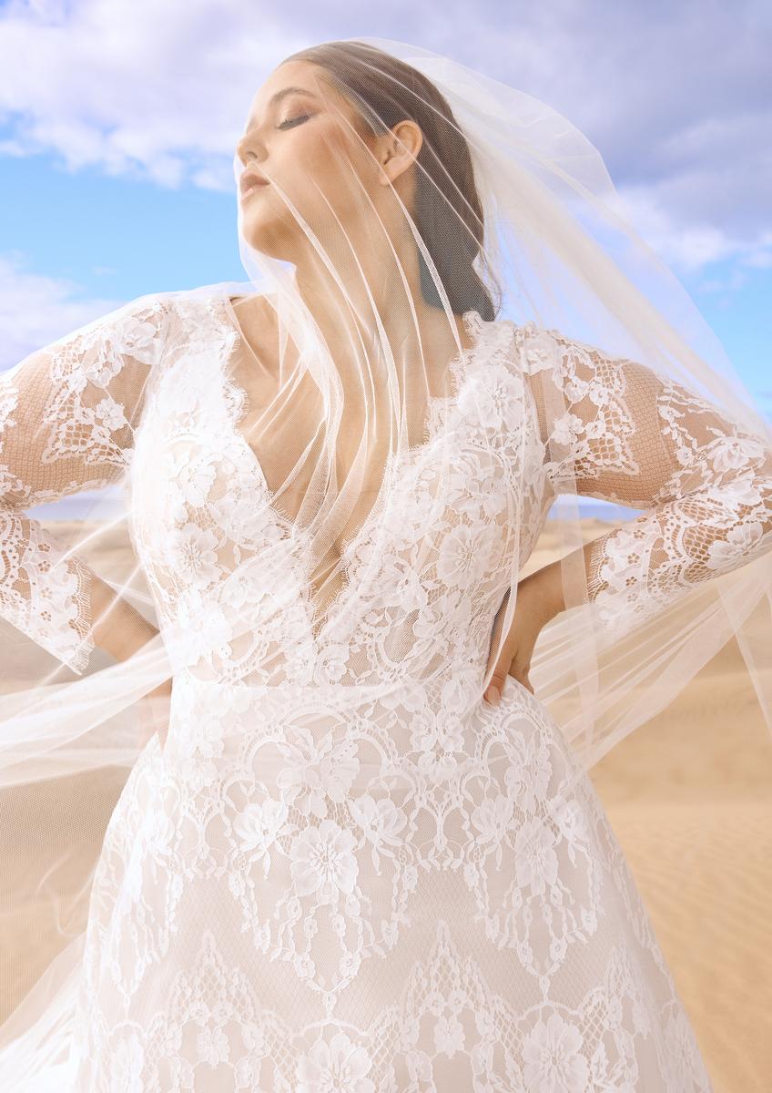 Pronovias Style Number MINGSHA - 5