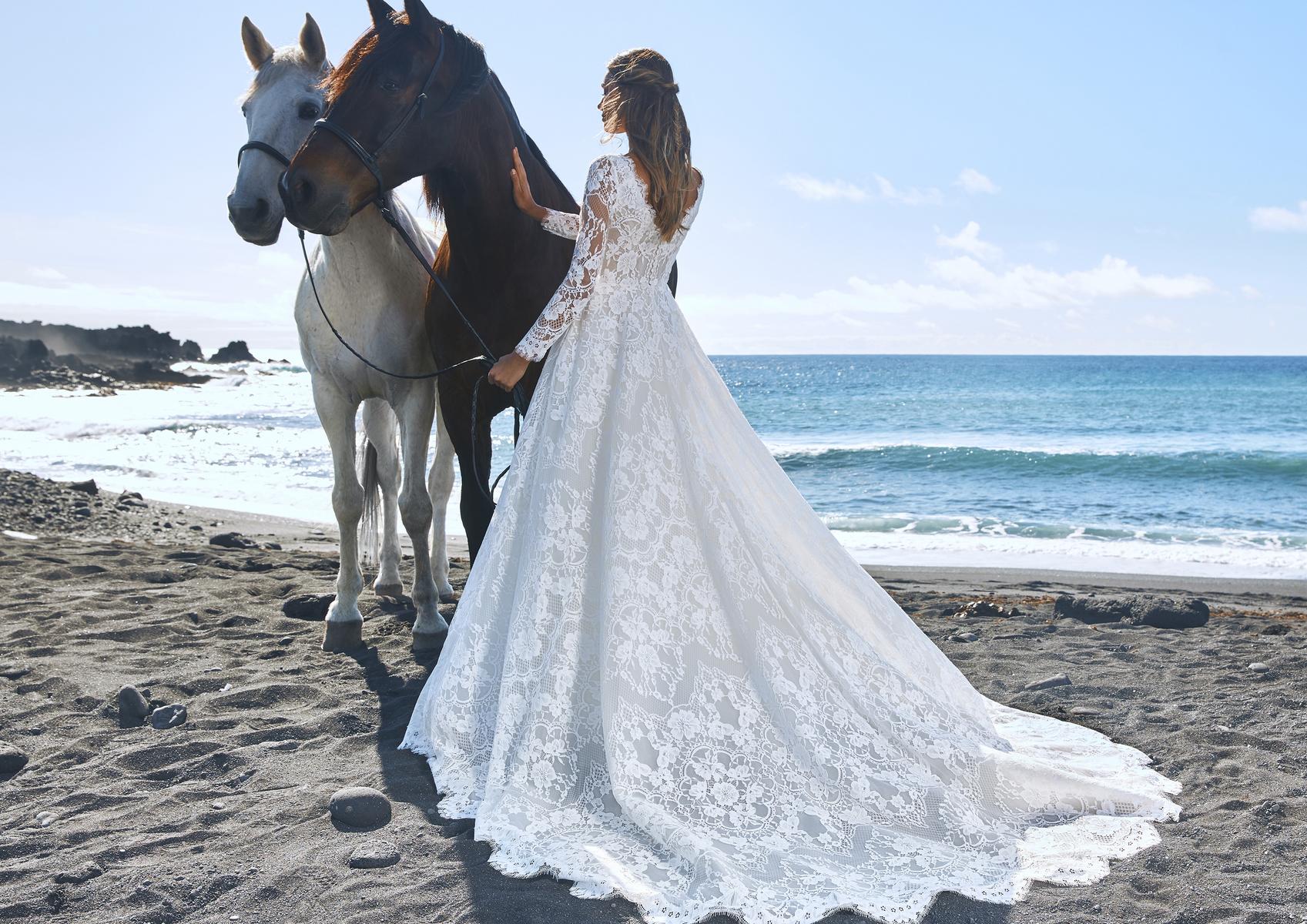 Pronovias Style Number MINGSHA - 2