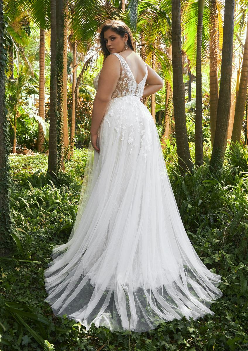 Pronovias Style Number VIK - 4