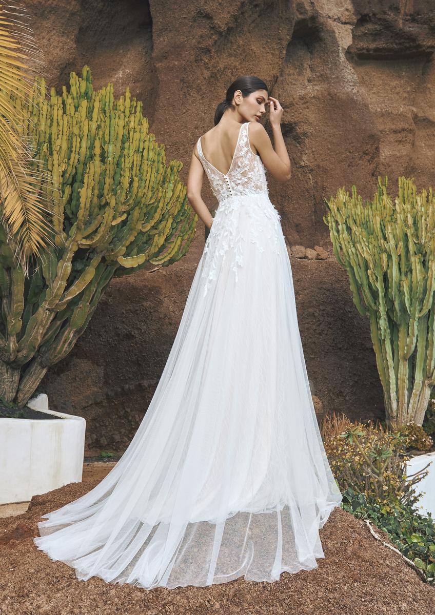 Pronovias Style Number VIK - 2