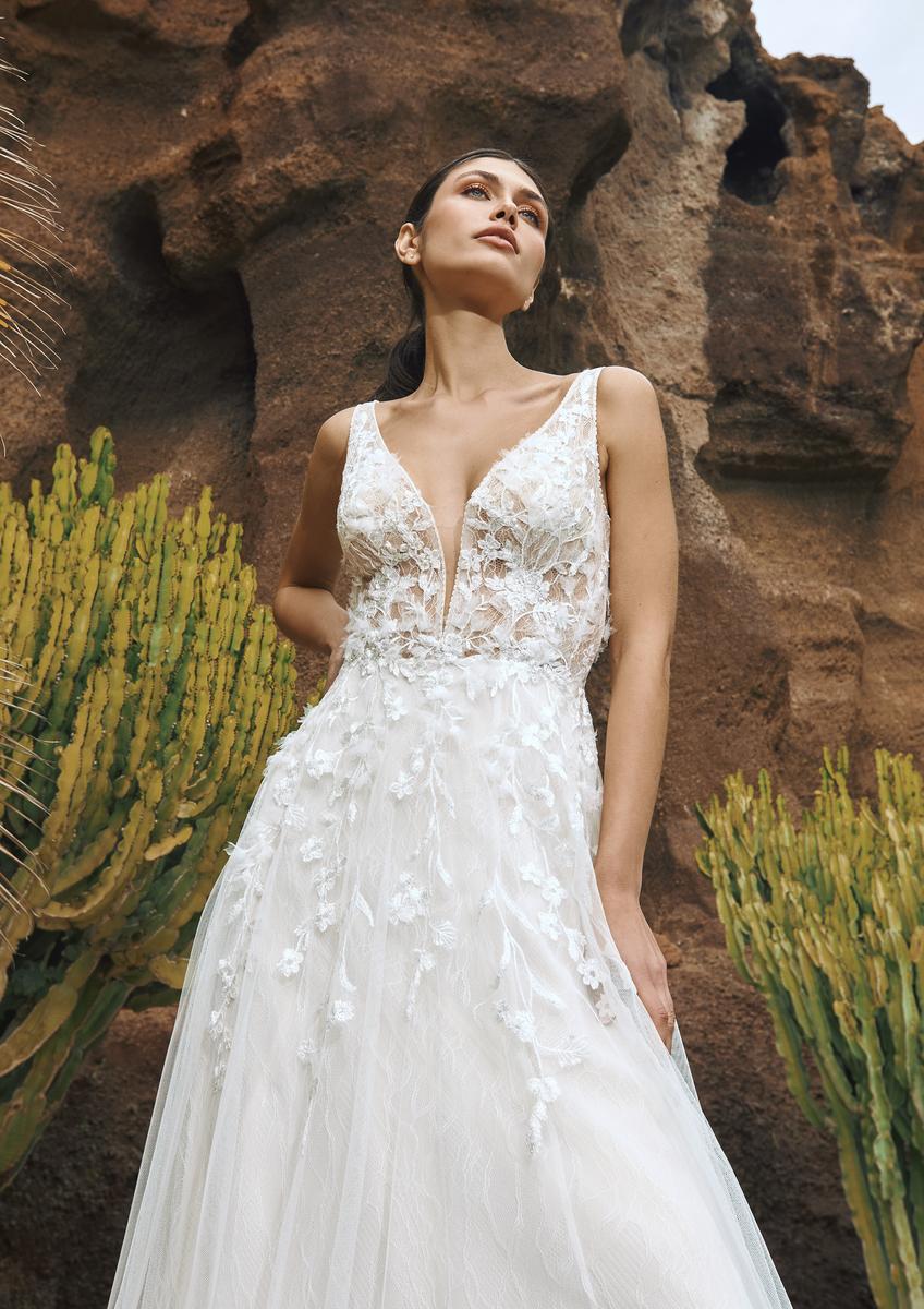 Pronovias Style Number VIK - 5