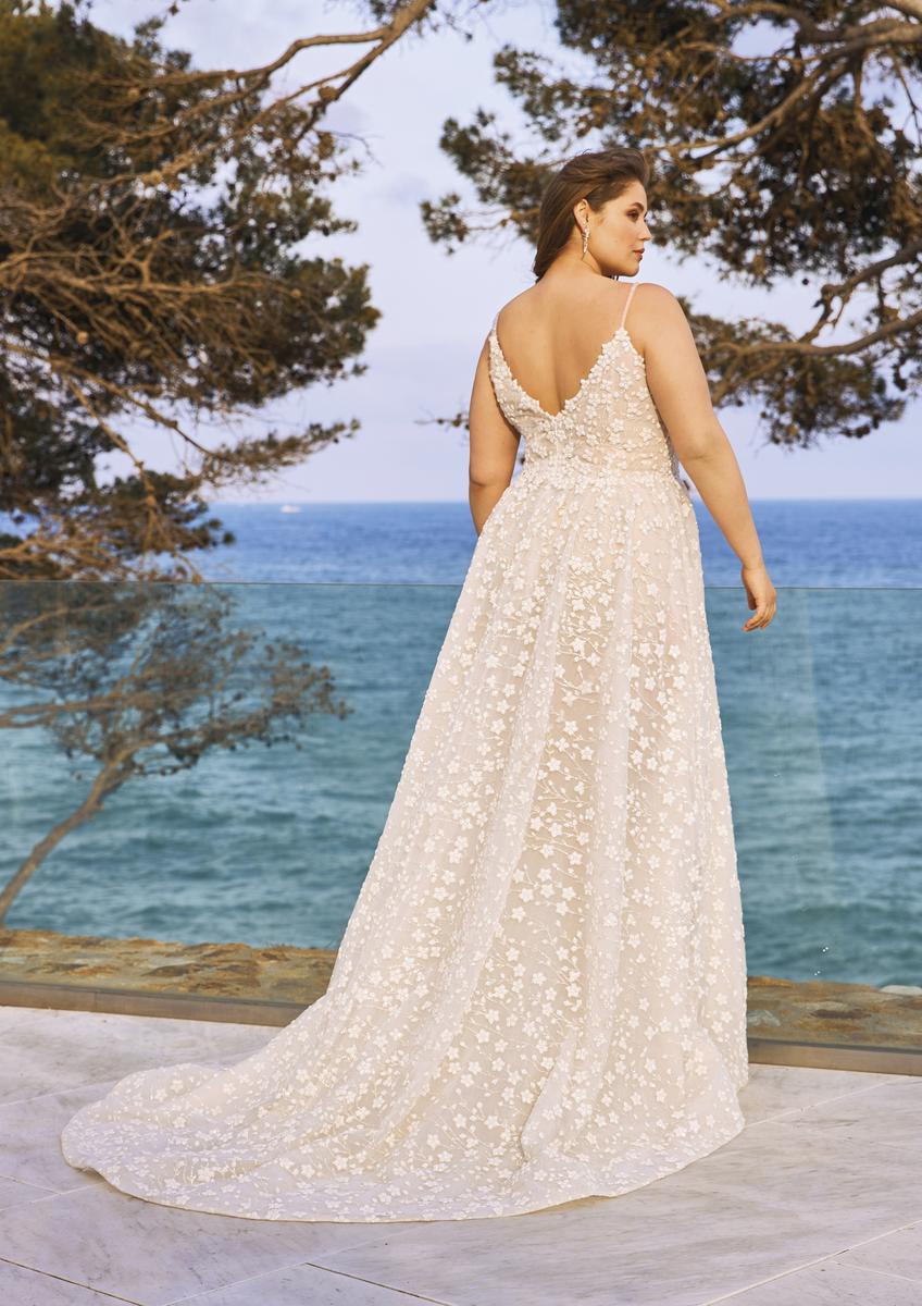 Pronovias Style Number YUKI - 2