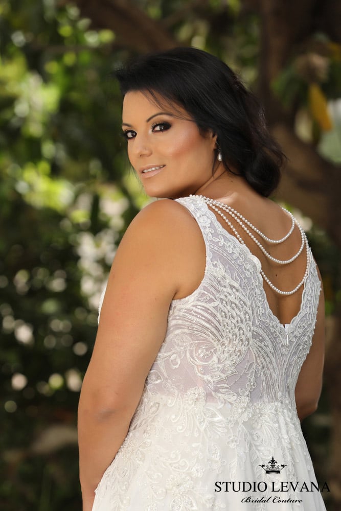 Curvy Enchanting Style Number Chloe - 7