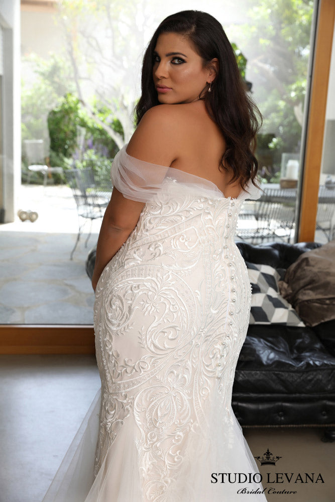 Curvy Enchanting Style Number Kris - 4