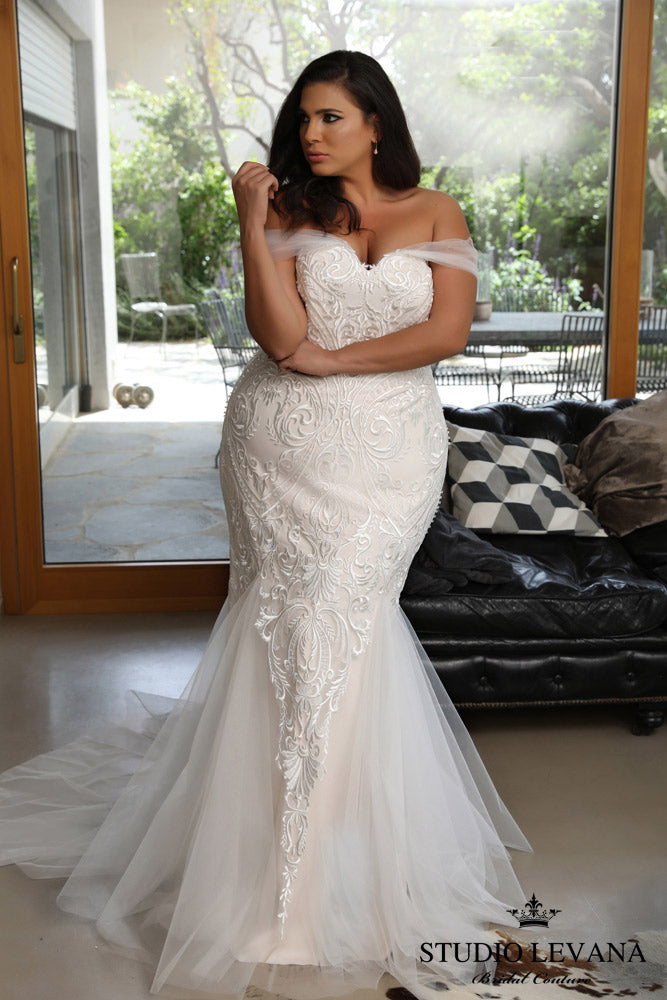 Curvy Enchanting Style Number Kris - 1