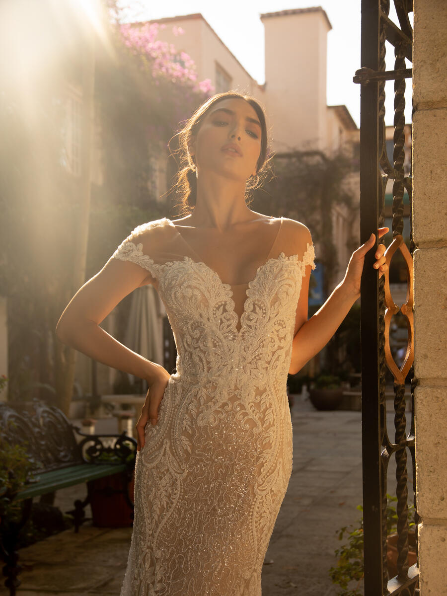 Flora Style Number BG-101037 - 12