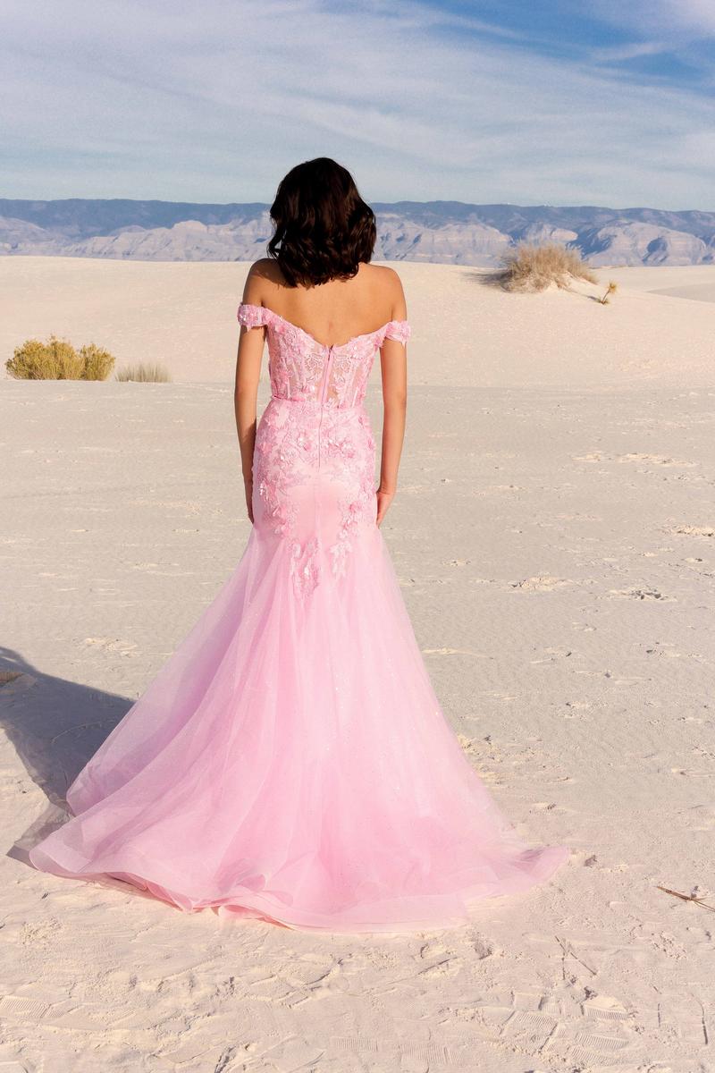 Vienna Prom Style Number 82040 - 3