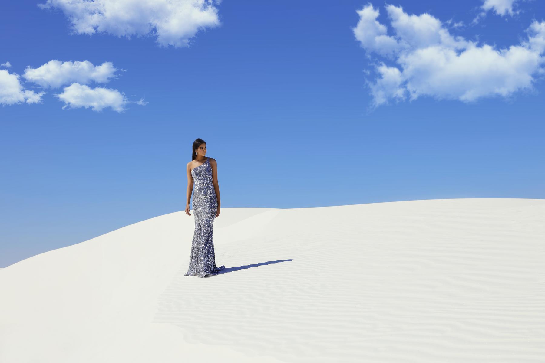 Vienna Prom Style Number 8861 - 12